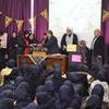 نواختن زنگ انقلاب با حضور جمعی از کارمندان حج و زیارت در دبیرستان بهار آزادی 