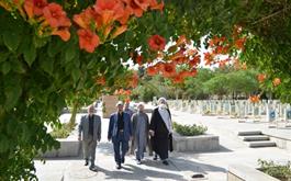 ادای احترام به مقام شهدای مکه و منا به مناسبت هفته حج در اصفهان